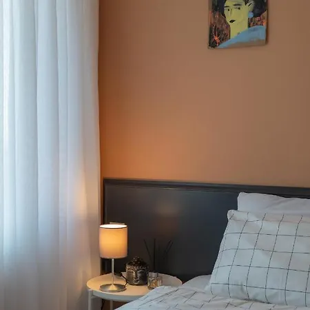 Skovde Апартаменты *