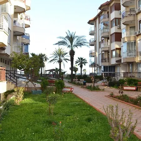 アパート Skovde アンタルヤ