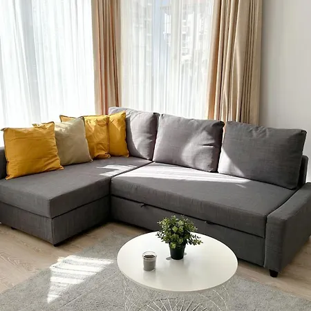 Skovde Apartament *