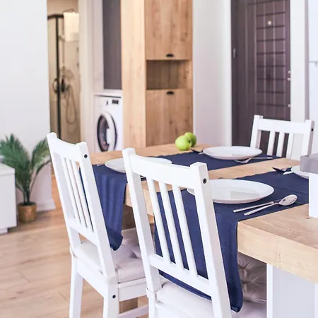 Skovde Apartment *