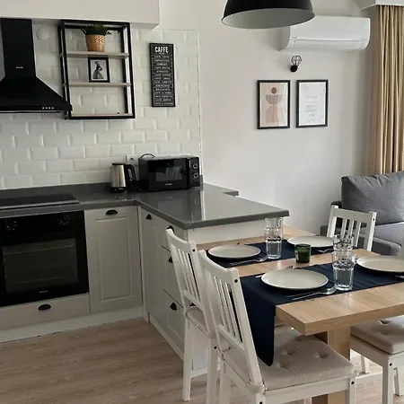 Apartament Skovde *
