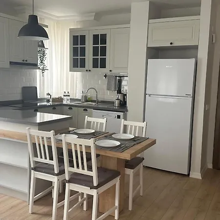 Skovde Appartement *