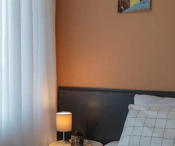 Skovde Διαμέρισμα *