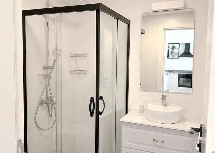 Skovde Διαμέρισμα Αττάλεια