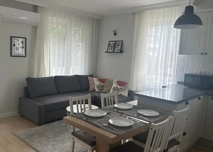 Skovde Αττάλεια