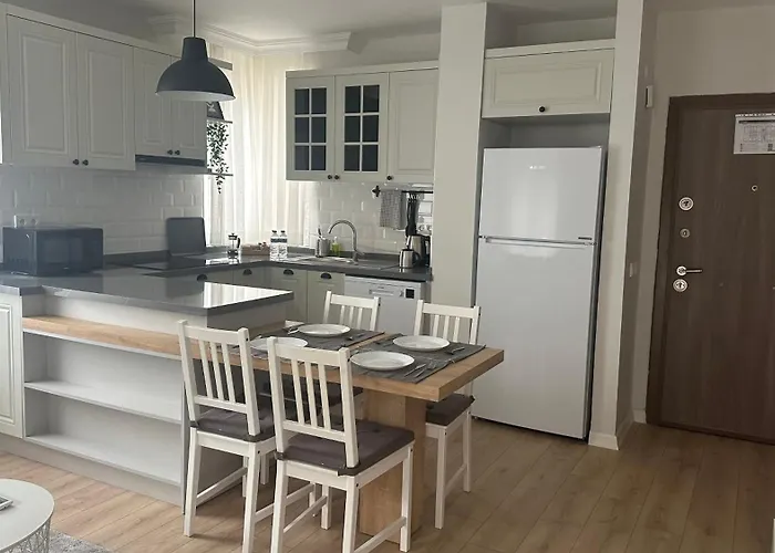 Skovde Διαμέρισμα *