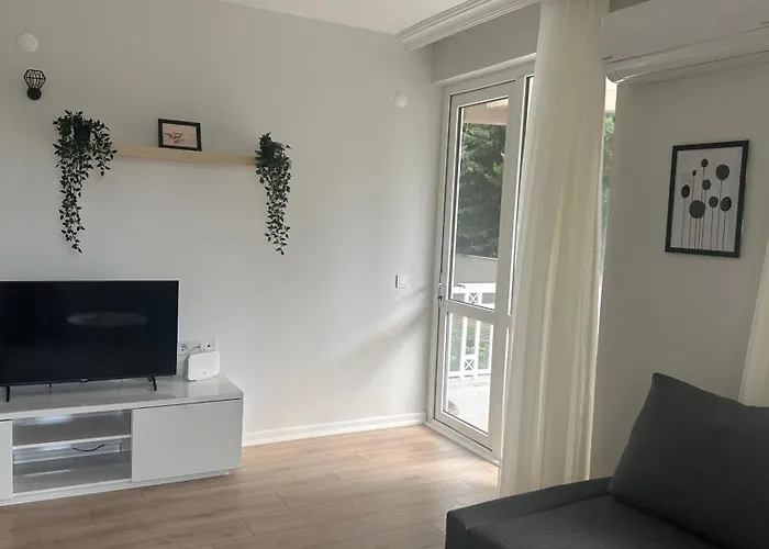 Skovde Αττάλεια